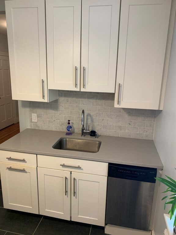 97 Strathmore Rd unit 3, Brighton, MA 02135 - photo 4