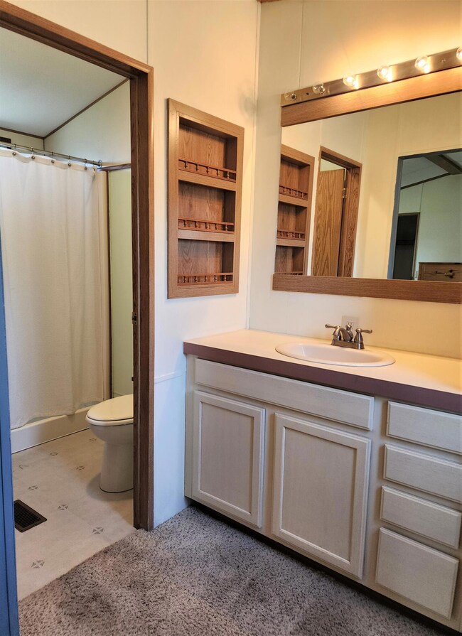 1515 NW Fir Av, #5, Pic 4