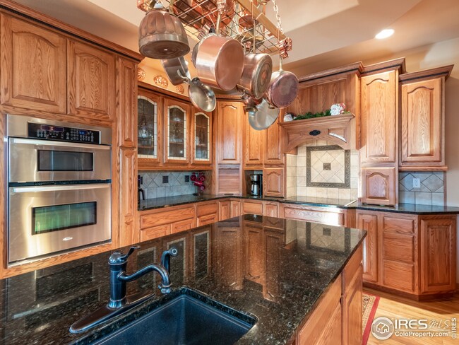 Prep sink and double ovens