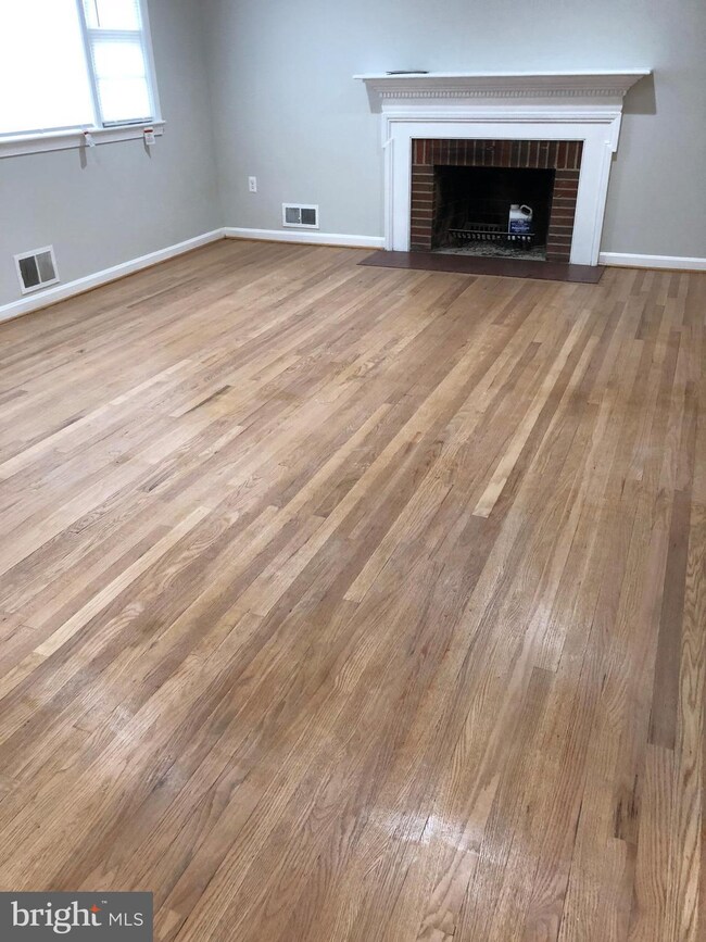 6524 8th Ave, Hyattsville, MD 20783 - photo 3