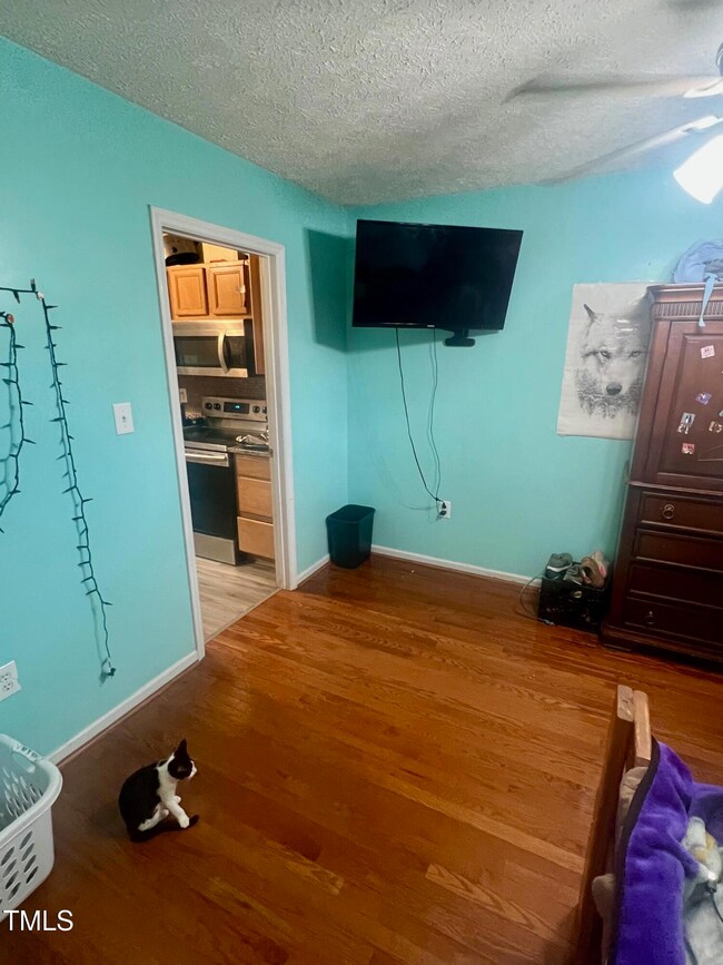 1110 Roundabout Rd, Cameron, NC 28326 - photo 5