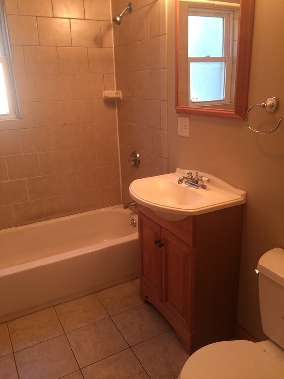 31 Lauriat St unit 1, Dorchester Center, MA 02124 - photo 3