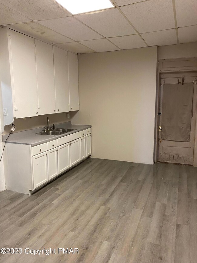 300 William St unit 2nd Floor, Scranton, PA 18508 - photo 6