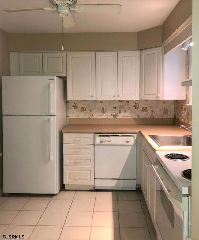 313 W Brigantine Ave unit 4, Brigantine, NJ 08203 - photo 4