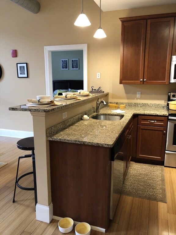 55 Green St unit C-202, Clinton, MA 01510 - photo 4