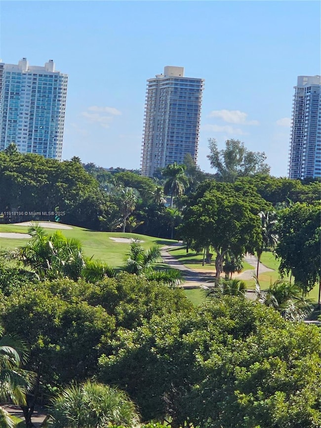 20500 W Country Club Dr unit 716, Aventura, FL 33180 - photo 4