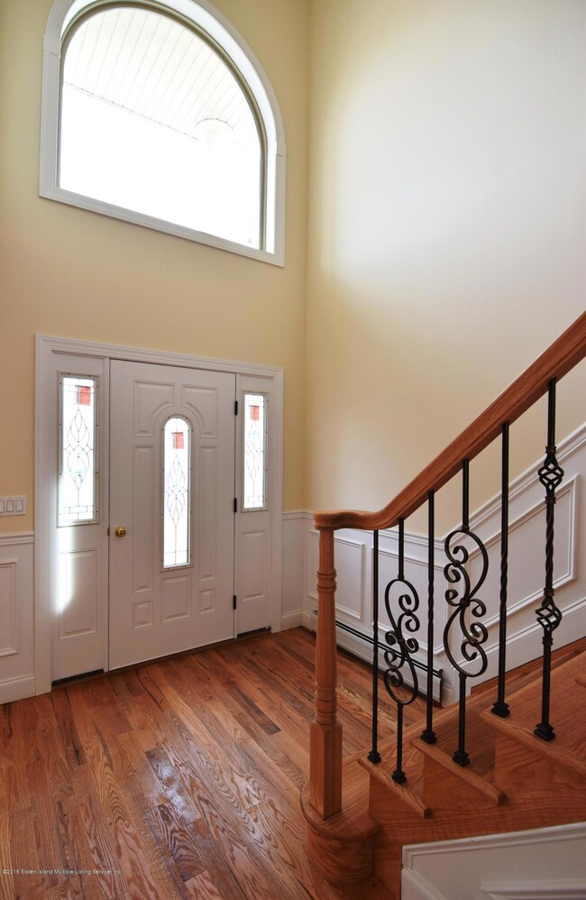 (2) Entry Foyer