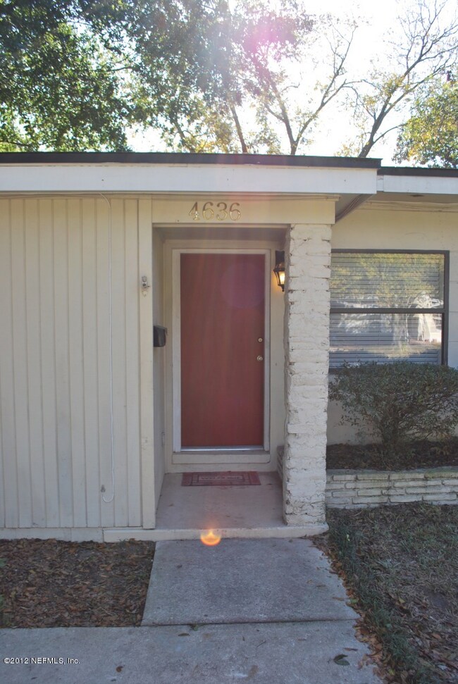 4636 Irvington Ave, Jacksonville, FL 32210 - photo 3