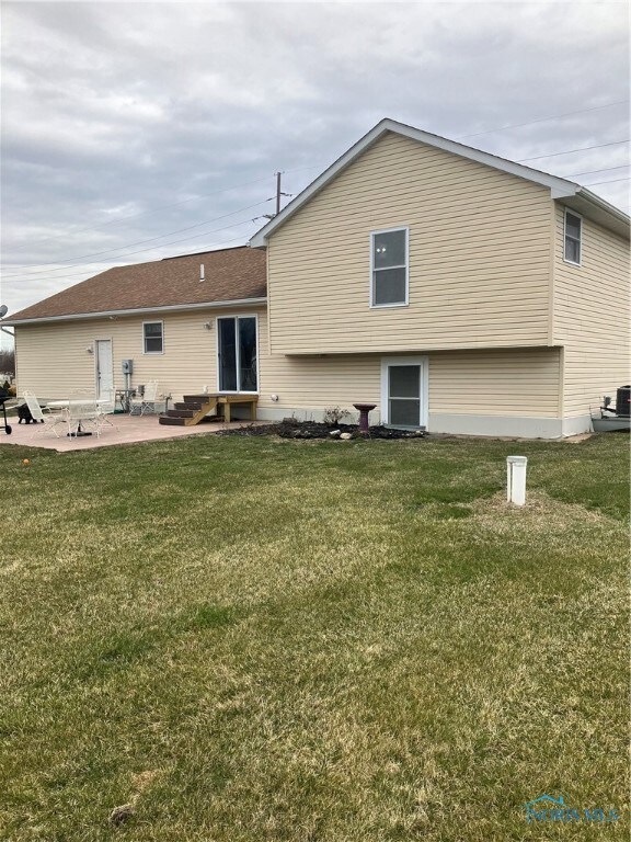 20661 Lemoyne Rd, Luckey, OH 43443 - photo 2