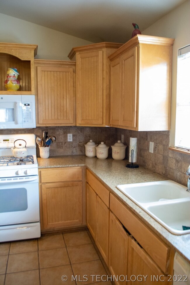 4504 S 202nd Ave E, Broken Arrow, OK 74014 - photo 6