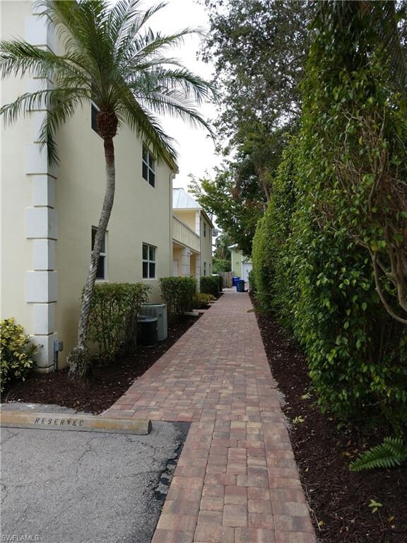 780 10th Ave S unit 3, Naples, FL 34102 - photo 4