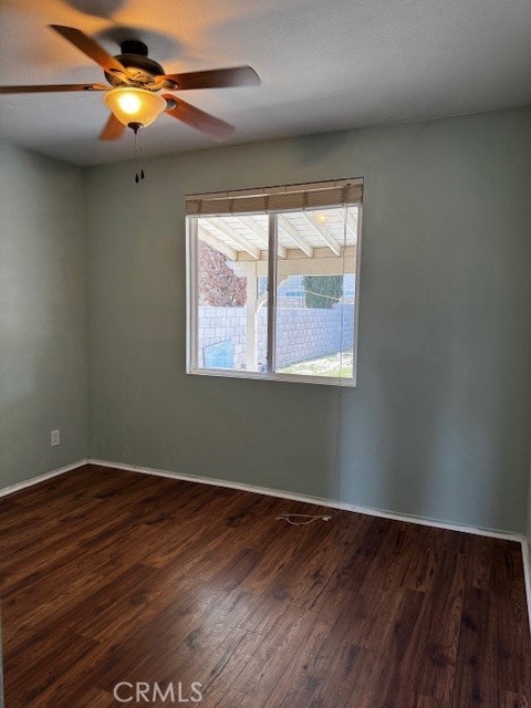 2748 Bouquet Ln, Palmdale, CA 93551 - photo 6