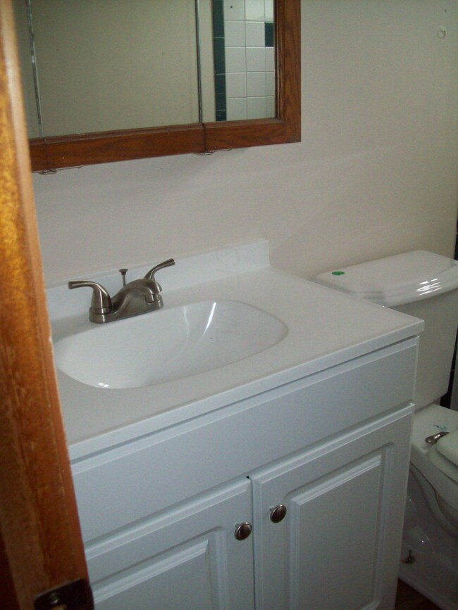 4066 Etna St, Columbus, OH 43213 - photo 3