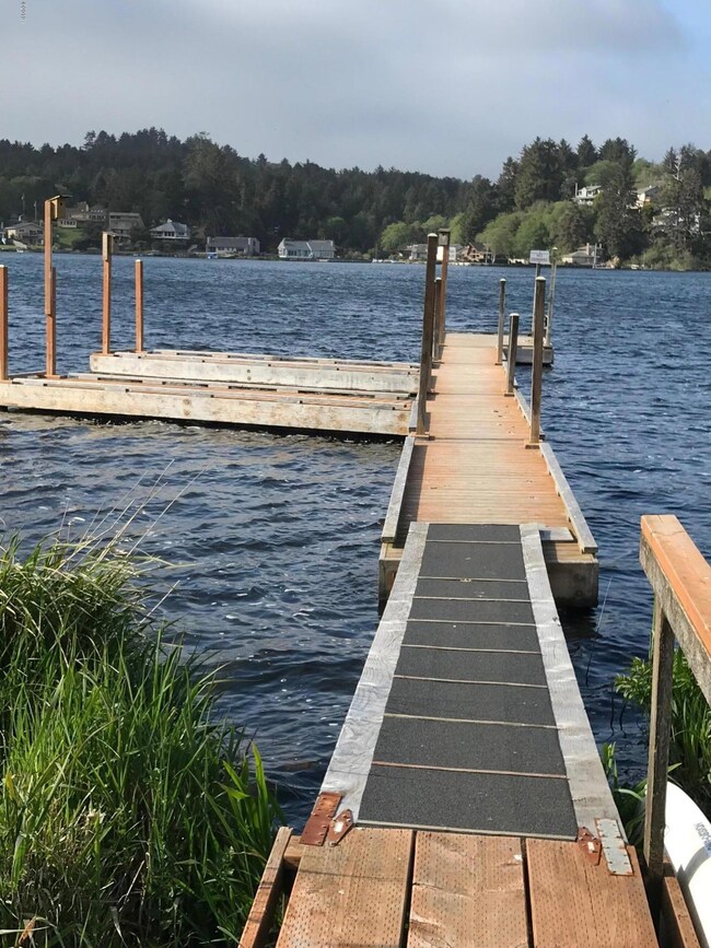 223 SE Tide Ave, Lincoln City, OR 97367 - photo 4