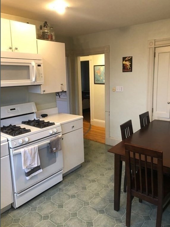 196 Hillside St unit 3, Roxbury Crossing, MA 02120 - photo 5