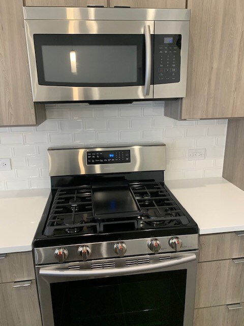 582 Janisch Rd, Houston, TX 77018 - photo 7