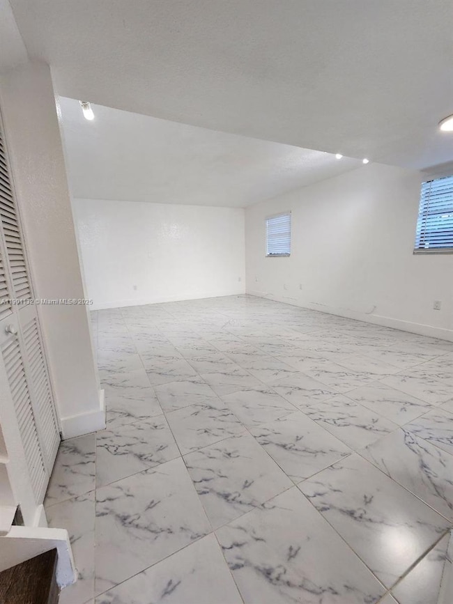 5100 W 12th Ln unit E7, Hialeah, FL 33012 - photo 5