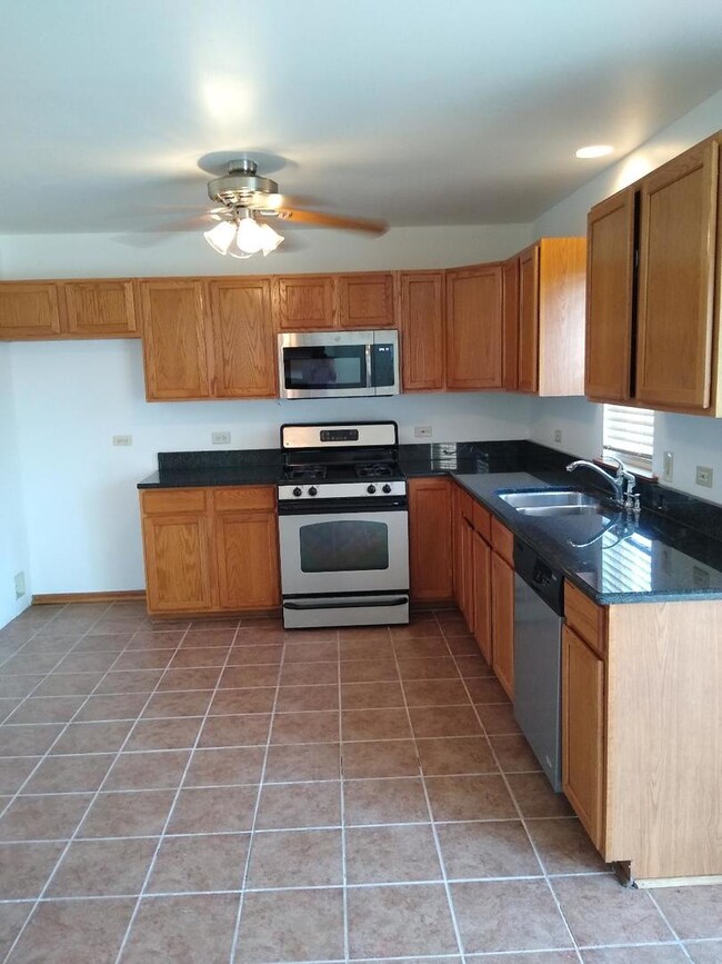 3916 172nd St, Country Club Hills, IL 60478 - photo 2