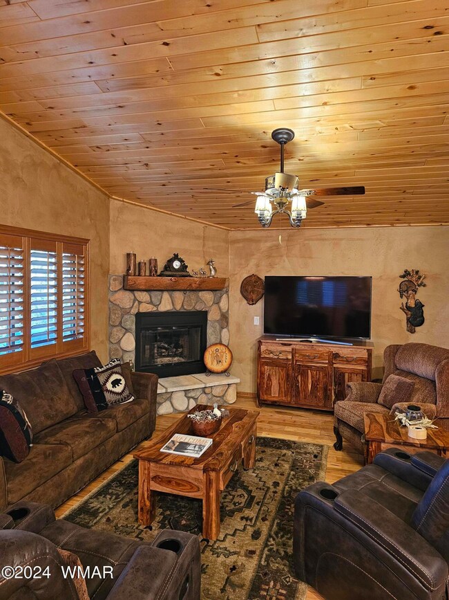 1911 N Bison Ridge Trail, Show Low, AZ 85901 - photo 6