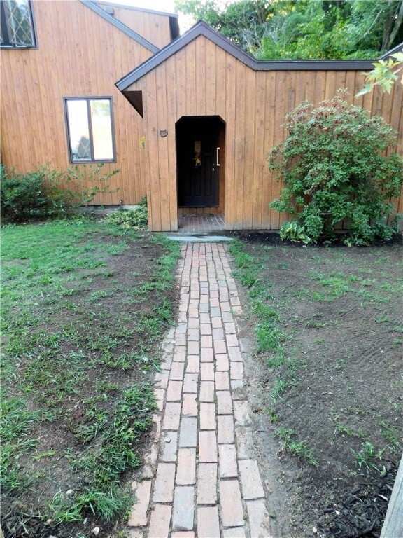 22 Hamlet St, Pascoag, RI 02859 - photo 2