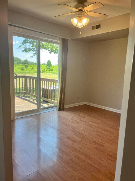 2767 Prairieview Ln S, Aurora, IL 60502 - photo 3