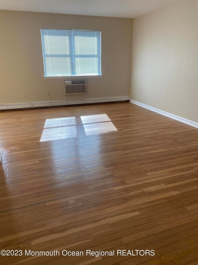 79 Stonehurst Blvd unit D, Freehold, NJ 07728 - photo 7