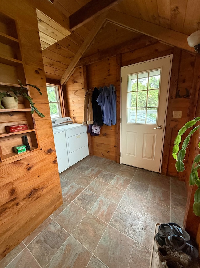 mudroom/laundry room
