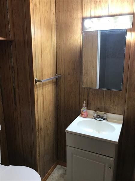 560 Ohio Ave, Midland, PA 15059 - photo 6