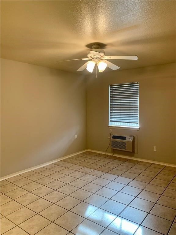 944 N Storer Ave unit 8, Fayetteville, AR 72701 - photo 7