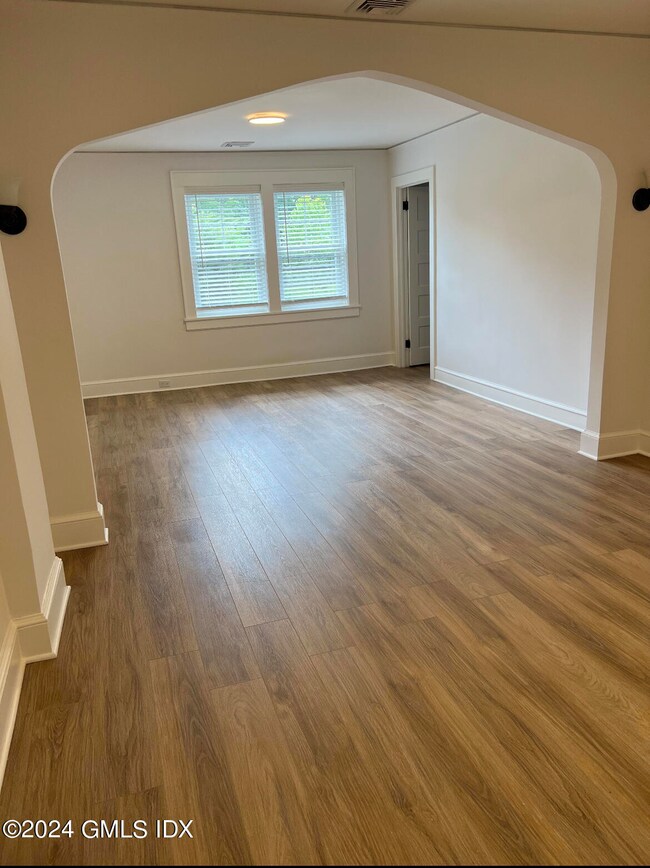 45 Bible St unit 2nd Floor, Cos Cob, CT 06807 - photo 4