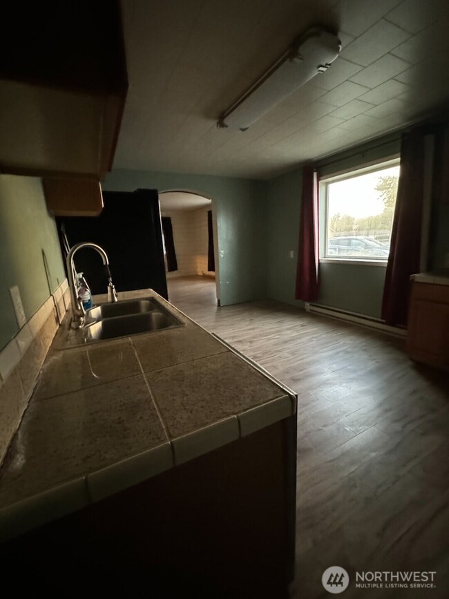 122 W 4th Ave W, Omak, WA 98841 - photo 5