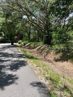 A New York Dr, Tampa, FL 33619 - photo 2