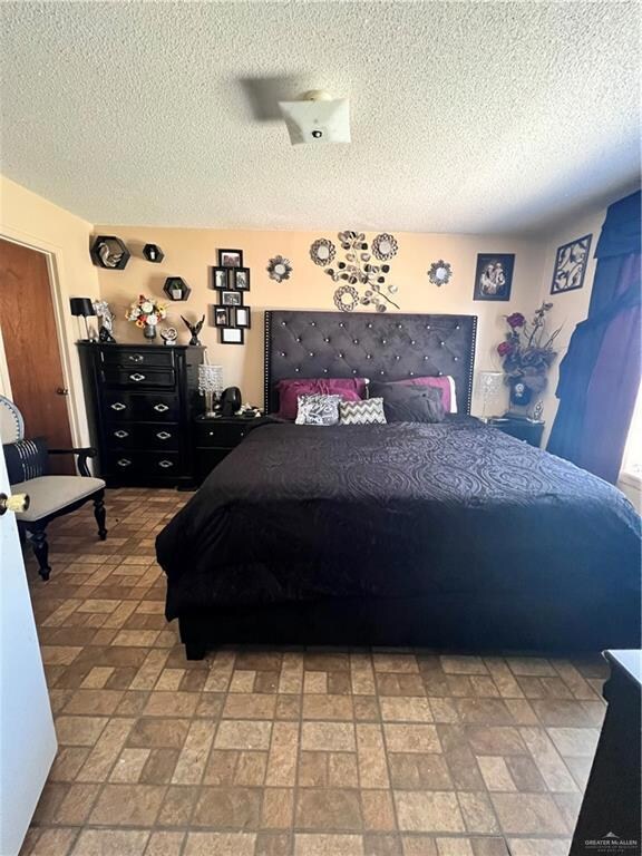 1601 S Oregon Ave, Weslaco, TX 78596 - photo 6