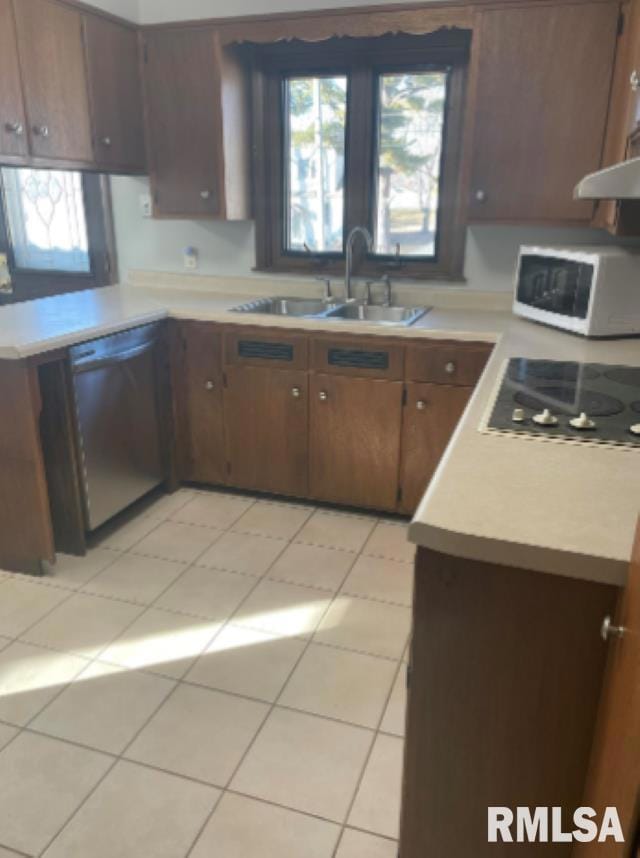 1516 W 35th St, Davenport, IA 52806 - photo 4