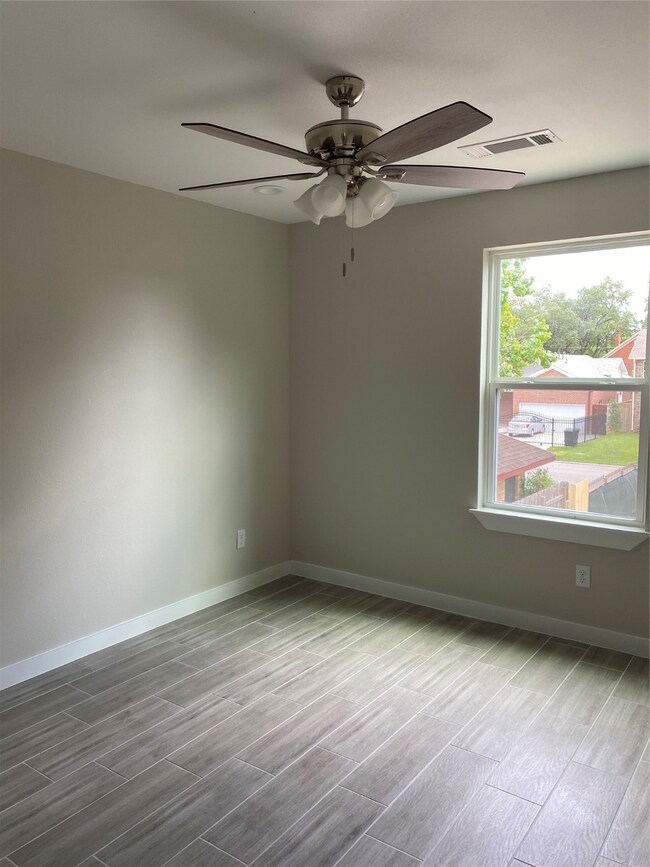 415 Avenue of Oaks St unit A, Houston, TX 77009 - photo 7