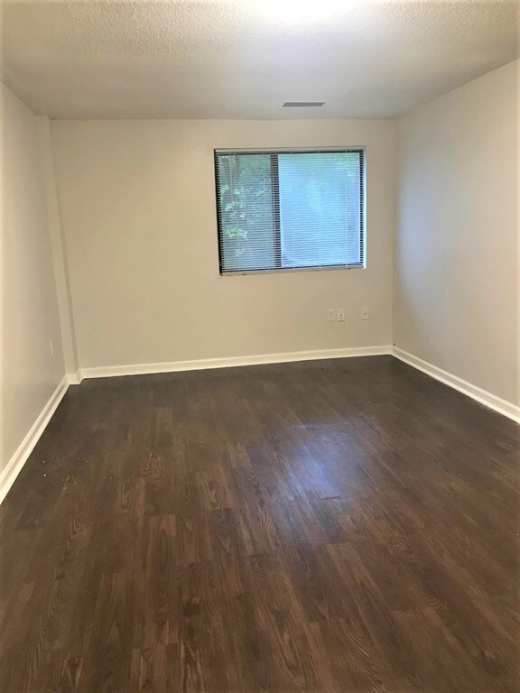 38 Lyme St unit 206, Malden, MA 02148 - photo 5