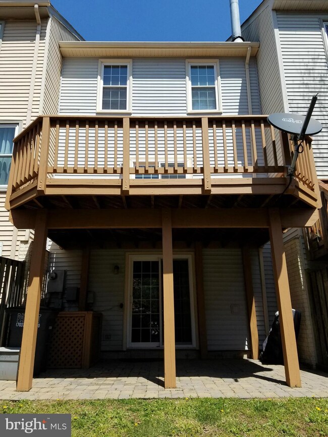 6311 Trevilian Place, Centreville, VA 20121 - photo 2