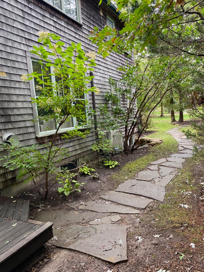 16 Rock Pond Rd, Vineyard Haven, MA 02568 - photo 6