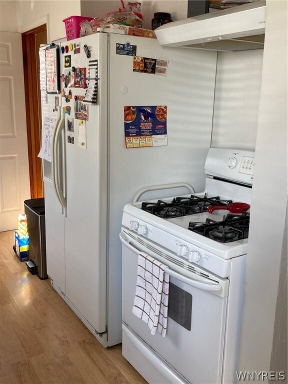 1345 Forbes St, North Tonawanda, NY 14120 - photo 4