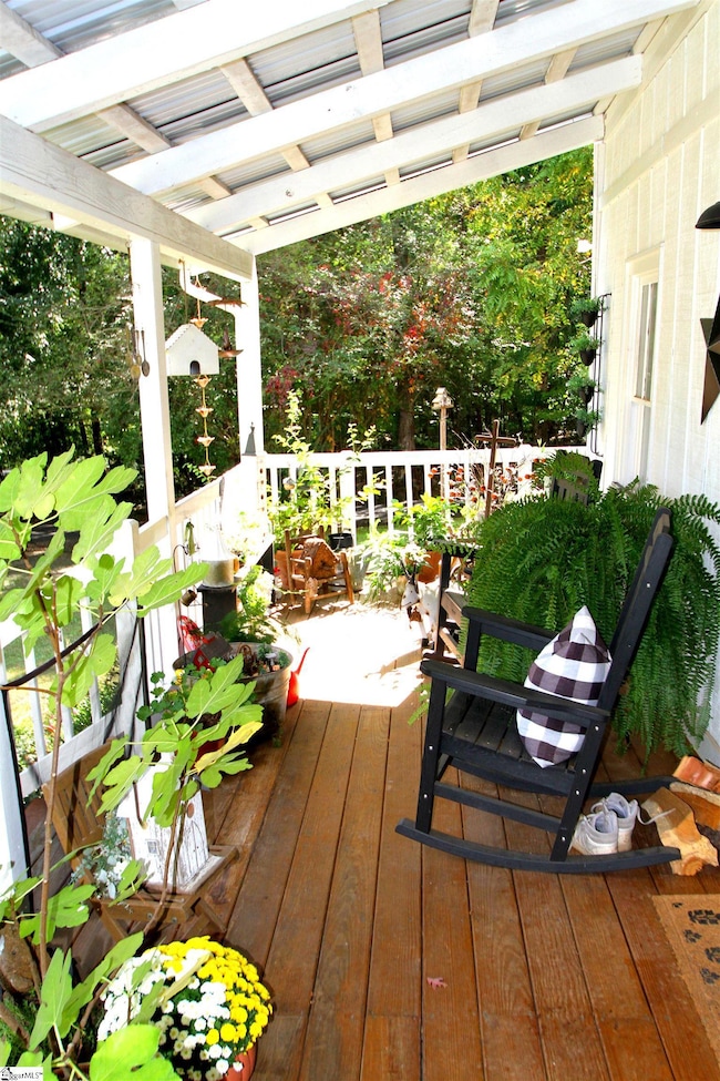 289 Carson St, Tryon, NC 28782 - photo 4