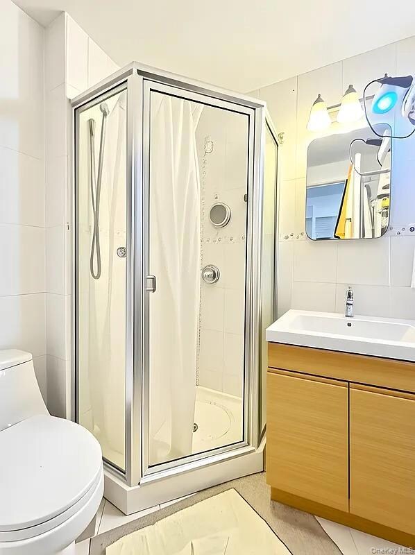 42-38 Judge St unit 3 A, Elmhurst, NY 11373 - photo 5