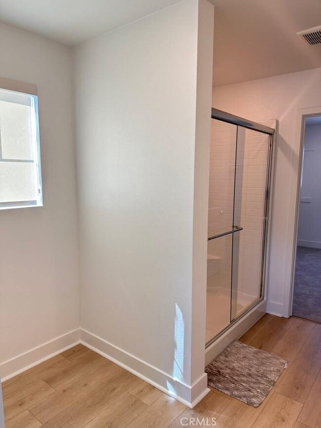 33305 Rusty Ct, Winchester, CA 92596 - photo 6