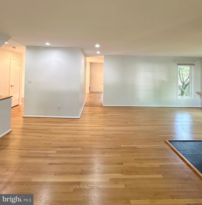 1966 Lakeport Way, Reston, VA 20191 - photo 7