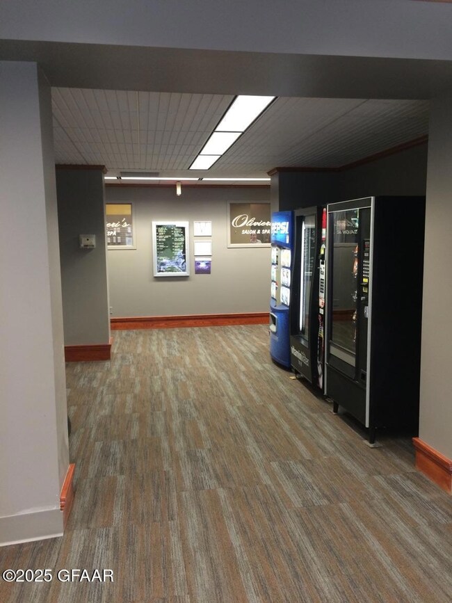 311 S 4th St unit 204, Grand Forks, ND 58201 - photo 4