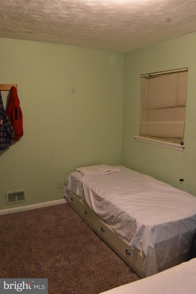 8214 15th Ave, Hyattsville, MD 20783 - photo 5