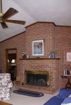 Brick FP (Living Rm)