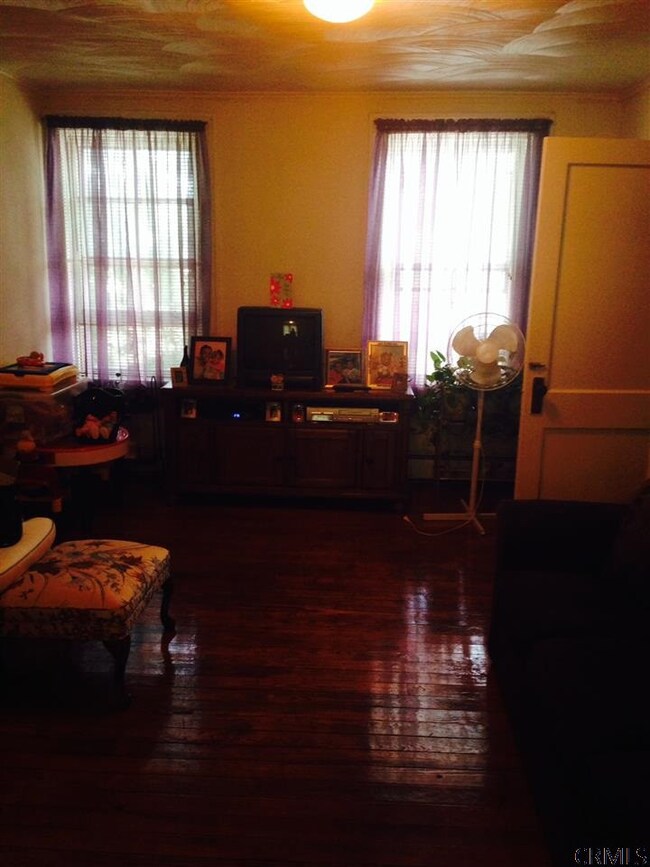 301 Sherman St, Albany, NY 12206 - photo 7