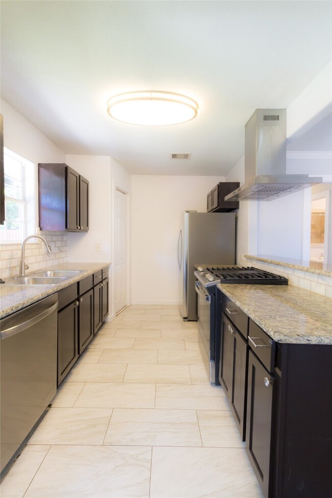 5223 Keystone St, Houston, TX 77021 - photo 6