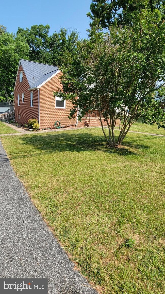 7662 Gum Spring Rd, Rosedale, MD 21237 - photo 6