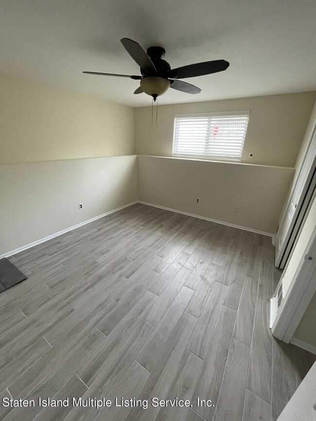 15 Salamander Ct, Staten Island, NY 10309 - photo 7